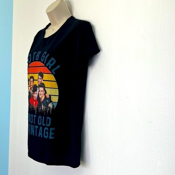 Hanes - NKOTB Girl I’m Not Old I’m Vintage New Kids On The Block T Shirt Small - Picture 5 of 8
